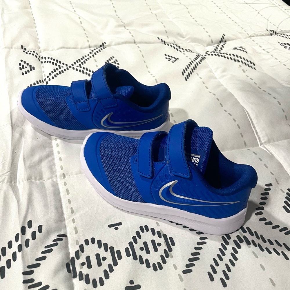 Nike boys gofast shoes, size 9c, date made 02/12/19